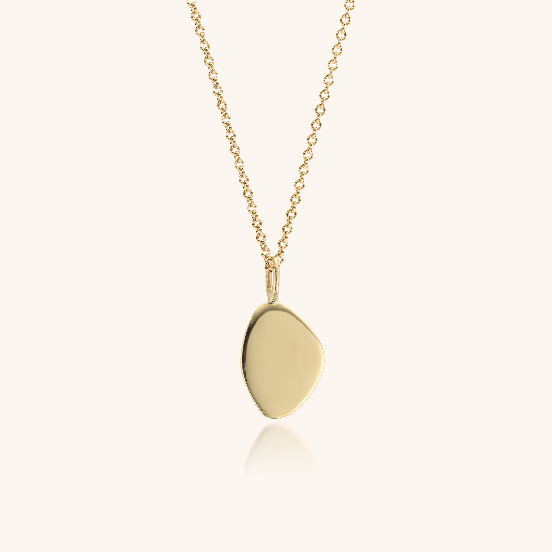 Amber Hanger M