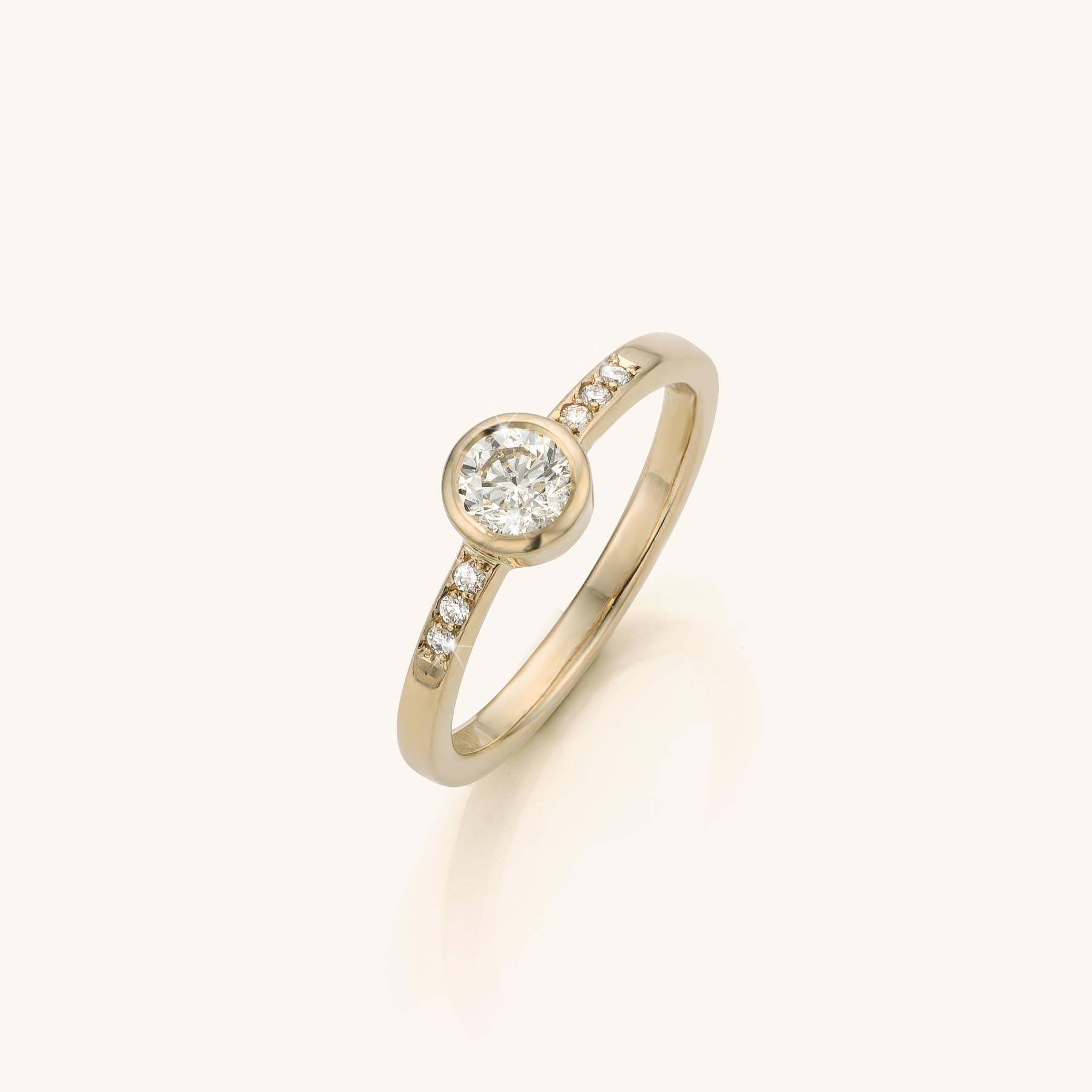 Stuk Louise - Solitair Rond - 0.41ct