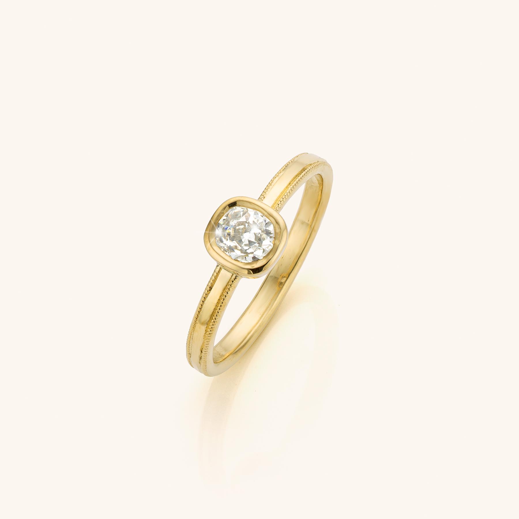 Solitair louise old mine diamant geel